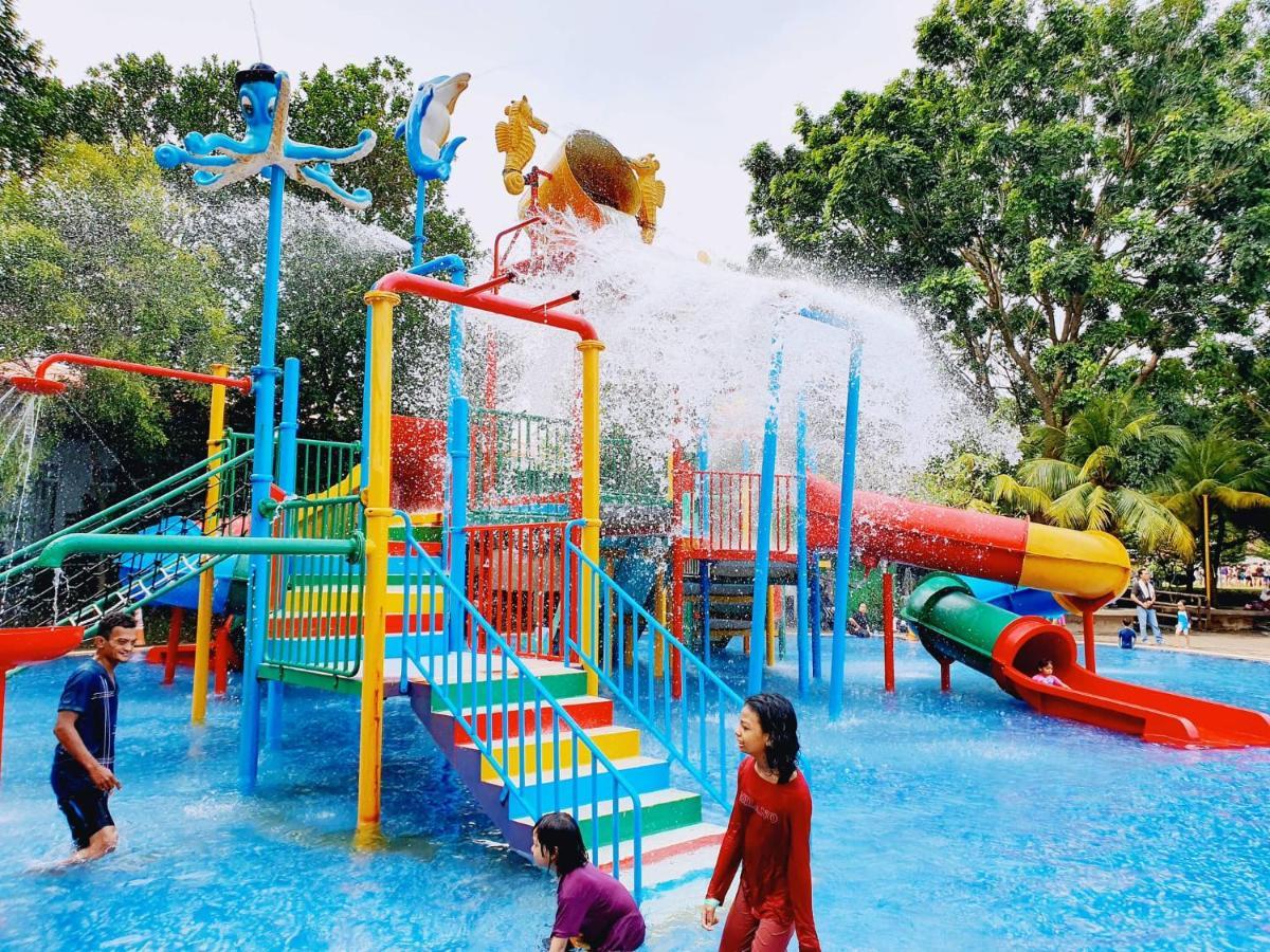 Melaka Top Largest Waterpark Resort - By Youbnb Homestay Melaka Eksteriør bilde