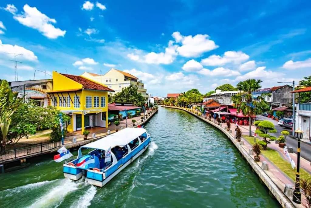 Melaka Top Largest Waterpark Resort - By Youbnb Homestay Melaka Eksteriør bilde