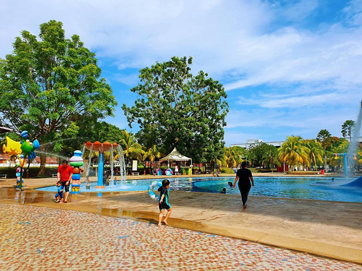 Melaka Top Largest Waterpark Resort - By Youbnb Homestay Melaka Eksteriør bilde