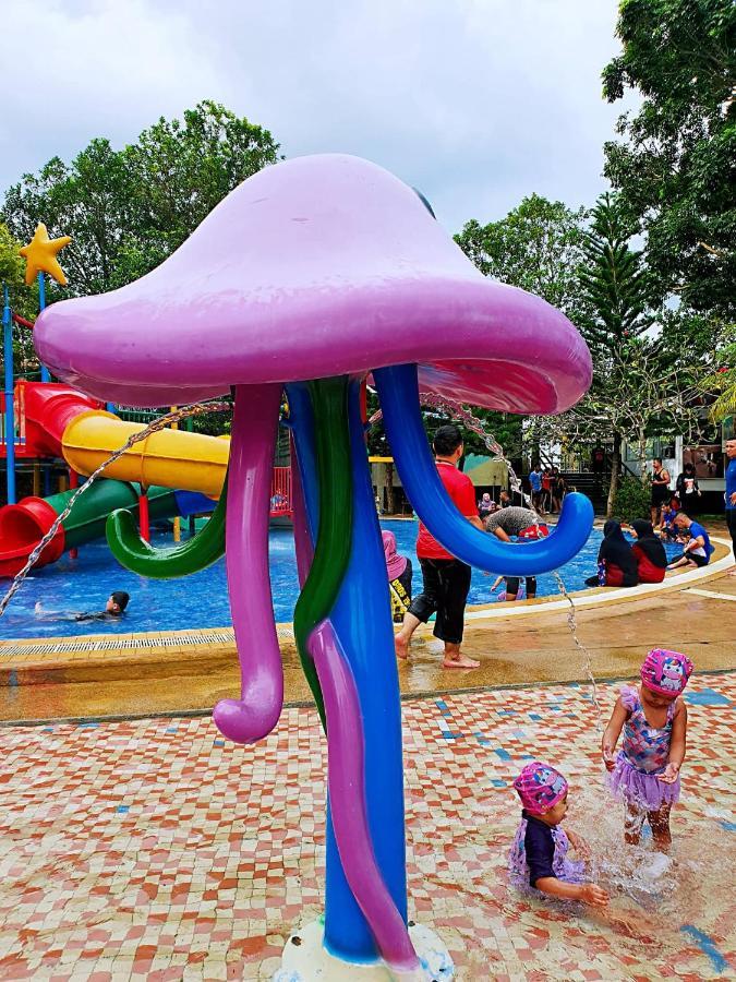 Melaka Top Largest Waterpark Resort - By Youbnb Homestay Melaka Eksteriør bilde