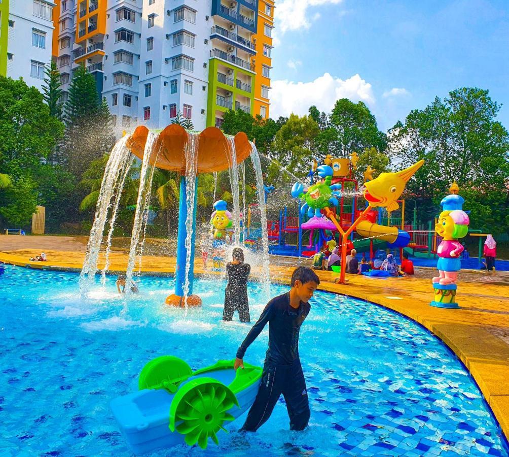 Melaka Top Largest Waterpark Resort - By Youbnb Homestay Melaka Eksteriør bilde
